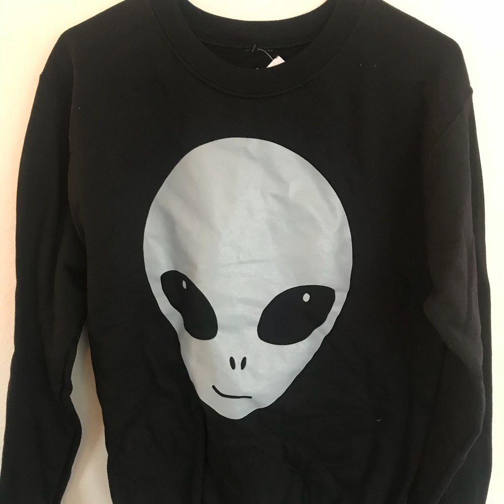 SUMIEZ Sweater( Size S)